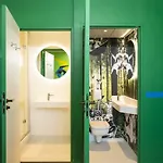 Albergue Jo&joe Paris - *