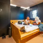 Albergue Jo&joe Paris - *