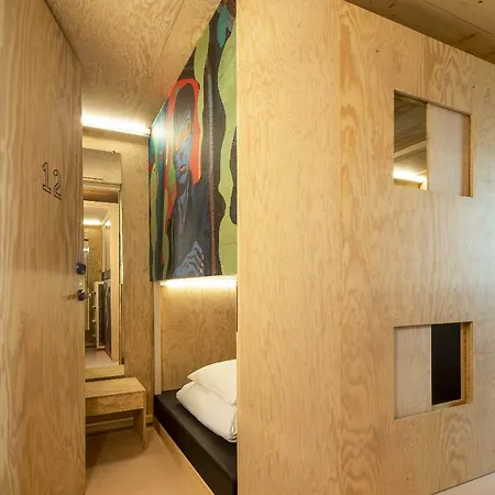 Hostal Jo&joe Paris - *
